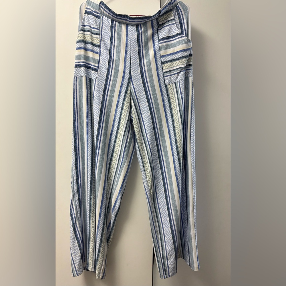 Derek Heart Blue and White Cropped Striped Pants